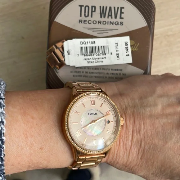 Fossil | Accessories | Fossil Watch New With Tags | Poshmark display picture 3